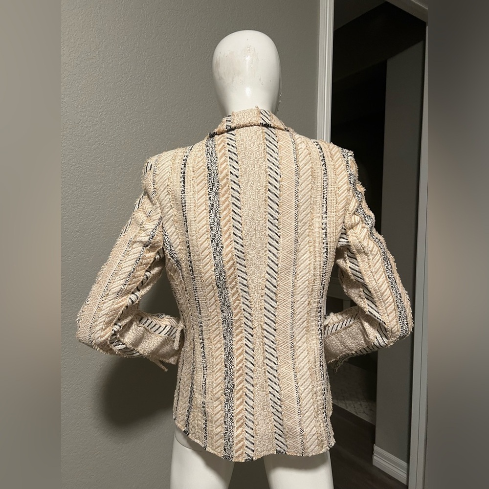 Akris Punto Fringed Patchwork Tweed
Blazer Jacket Size 8 - Picture 6 of 16